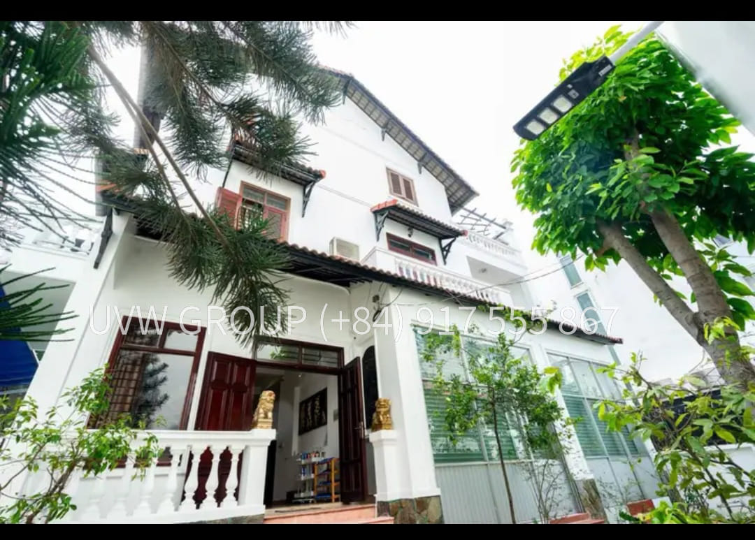 Cho thuê biệt thự Thảo Điền, Quận 2 | 9 phòng ngủ | Sân vườn & Hồ bơi | 400m² | 95 triệu/tháng