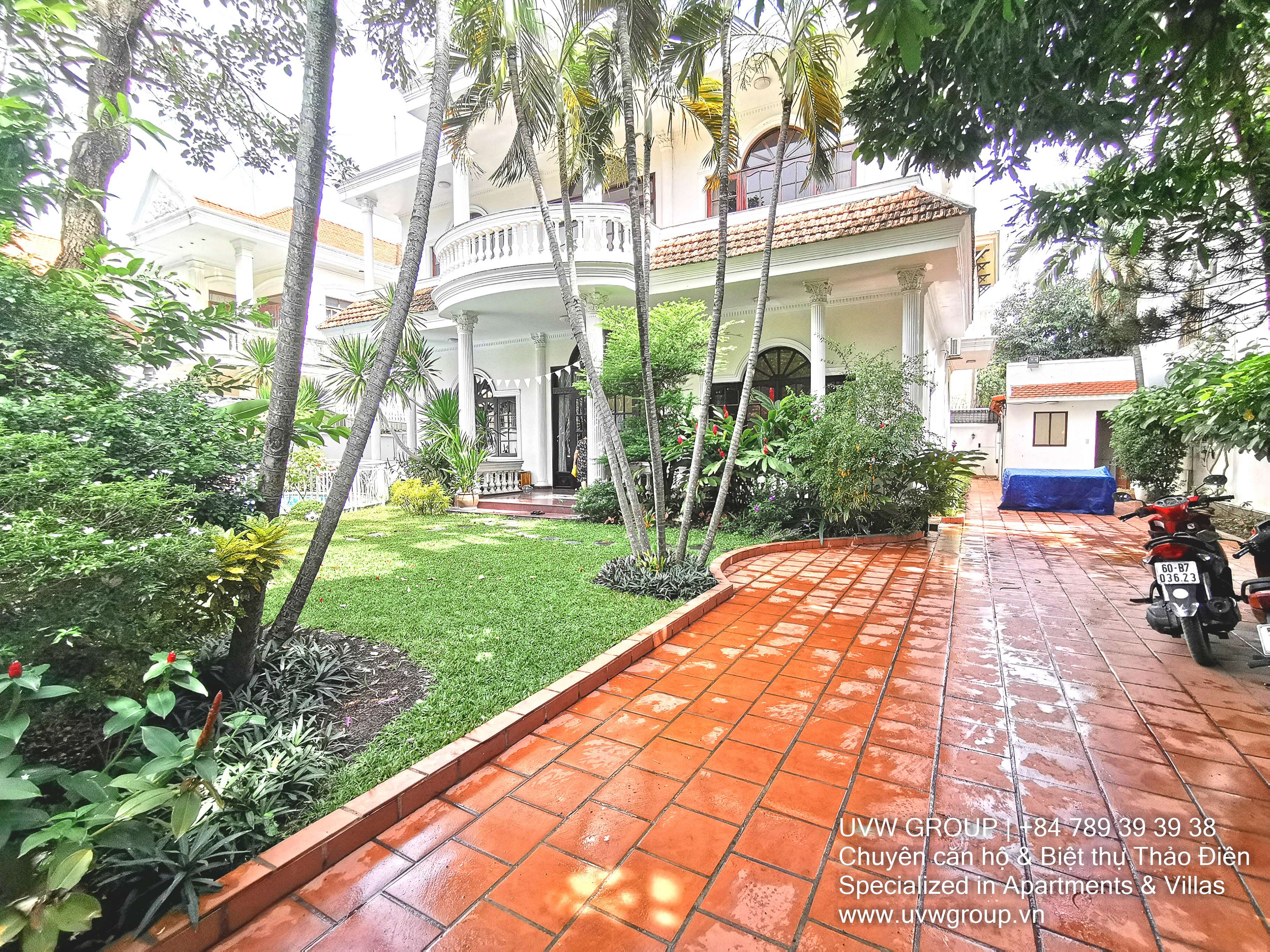 Biệt thự sang trọng cho thuê tại Thảo Điền | 4 phòng ngủ | 450m2 | Đầy đủ nội dung | 4.500 USD