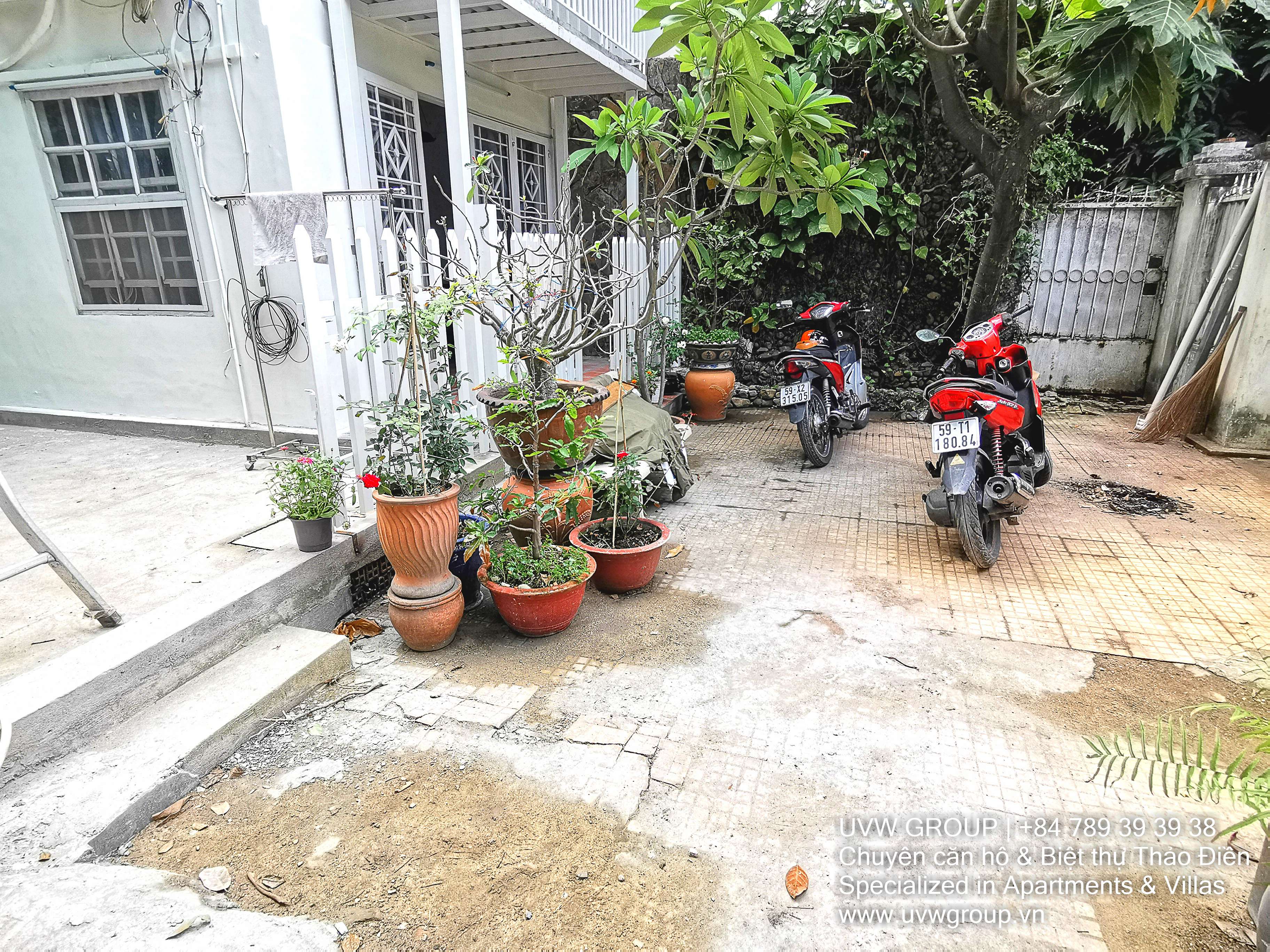 Nhà cho thuê tại Thảo Điền | 3PN | 120m² | Nội thất cơ bản | $1,200