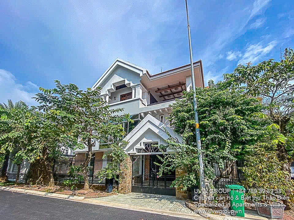 Corner Villa for Sale in Thao Dien 2 Compound | 310m² | Garden | $3.3 Million